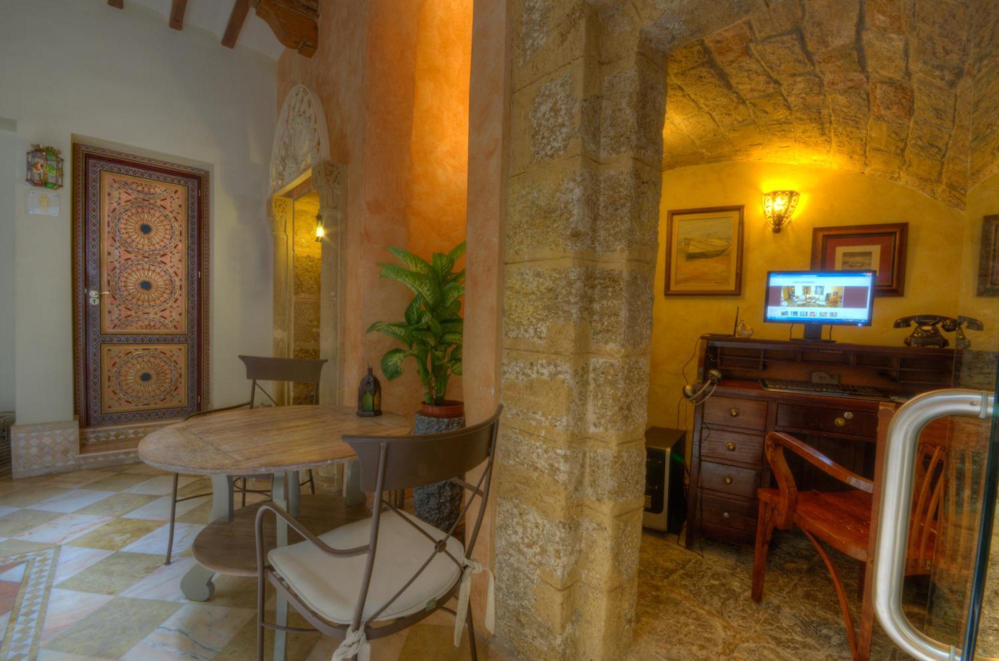Hotel Argantonio กาดิซ ภายนอก รูปภาพ