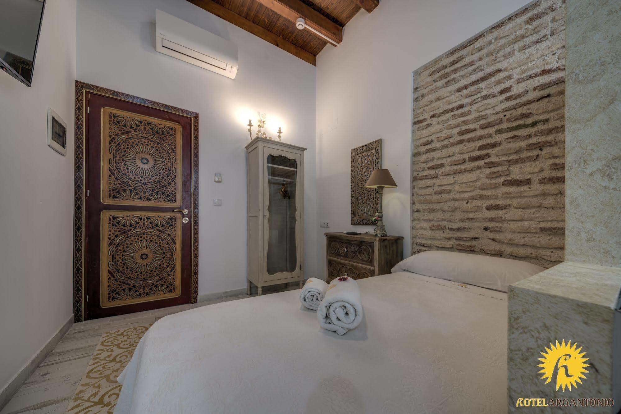 Hotel Argantonio กาดิซ ภายนอก รูปภาพ